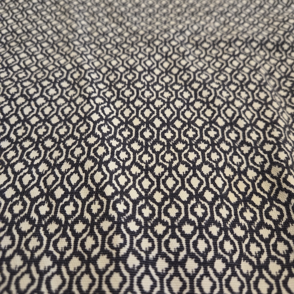 Talbots capris navy blue ikat 12